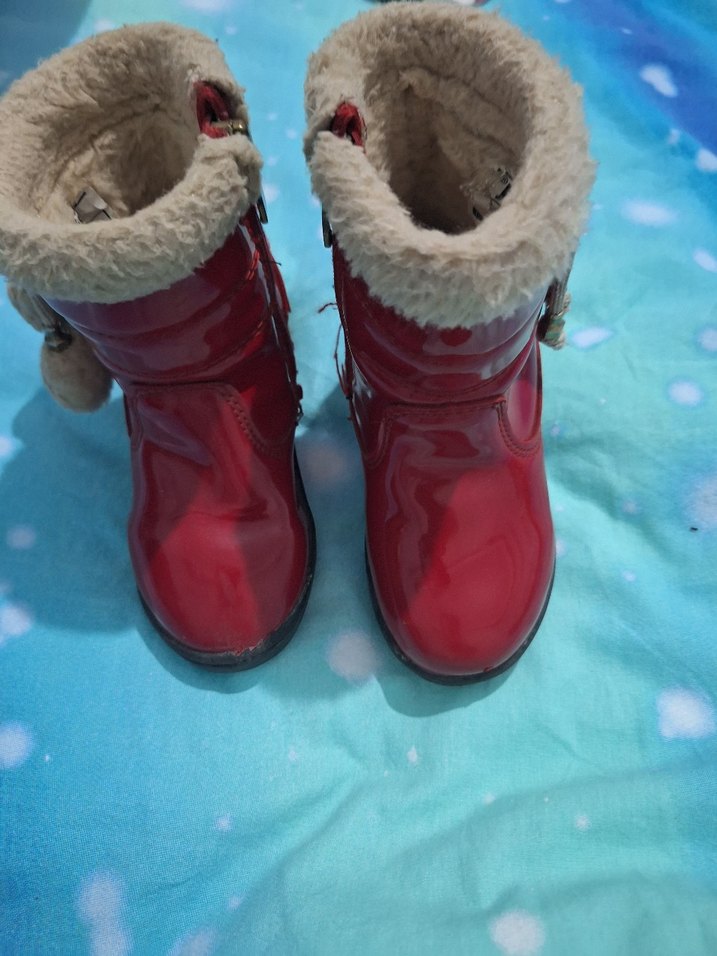 Kız Çocukları İçin Kürklü Kırmızı Lastik Bot - Görsel 3
