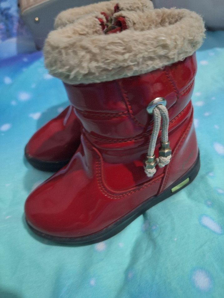 Kız Çocukları İçin Kürklü Kırmızı Lastik Bot - Görsel 2