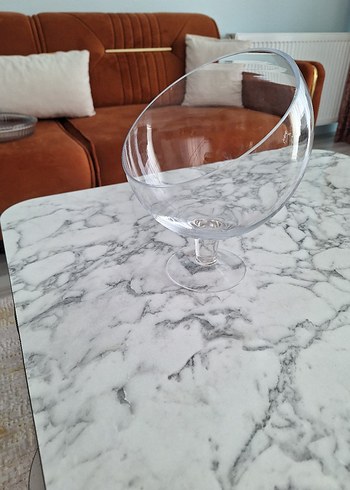 Eğimli Tasarımlı Şeffaf Ayaklı Bardak - Görsel 2