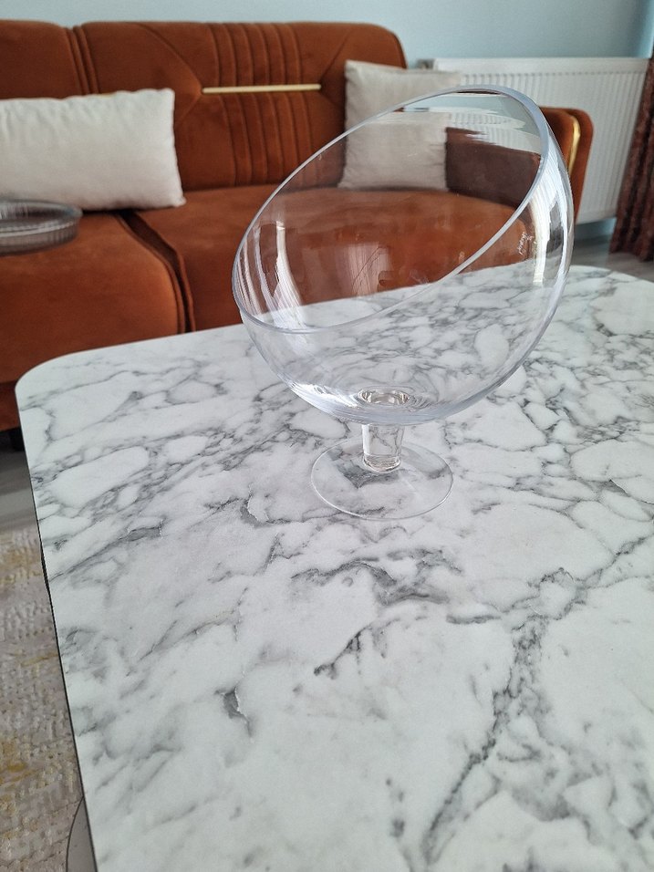 Eğimli Tasarımlı Şeffaf Ayaklı Bardak - Görsel 2