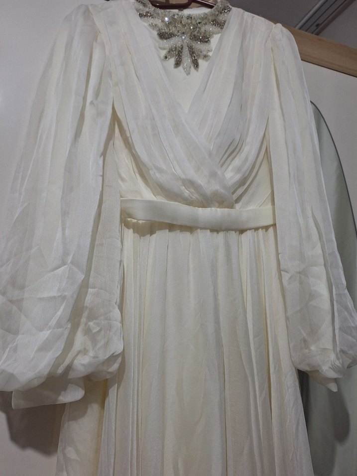 Beyaz Uzun Kollu Keten Uzun Elbise - Görsel 3