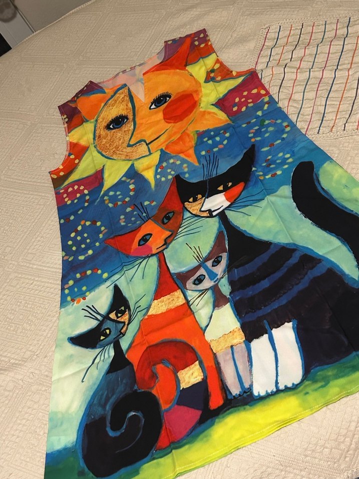 Renkli Baskılı Kedi Kıyafeti - Görsel 3