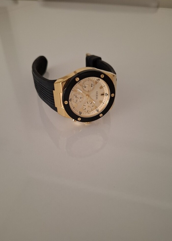 Guess saat - Görsel 5