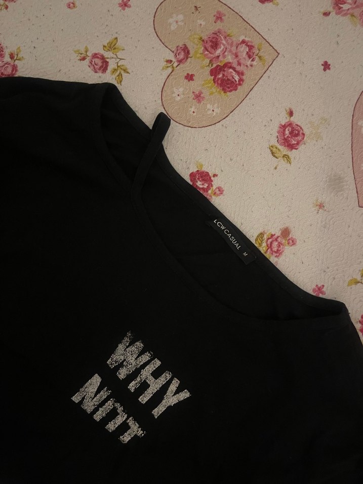 Siyah Baskılı Kadın Tişört - Görsel 5