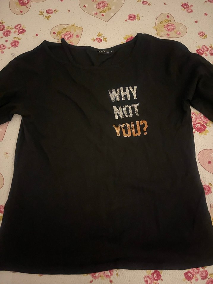 Siyah Baskılı Kadın Tişört - Görsel 2