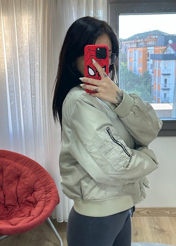 Pull and Bear Açık Yeşil Kadın Bomber Ceket