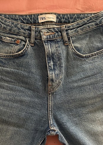 36 Beden mavi Renk Diz Altı Yırtık Detaylı Kadın Denim Pantolon