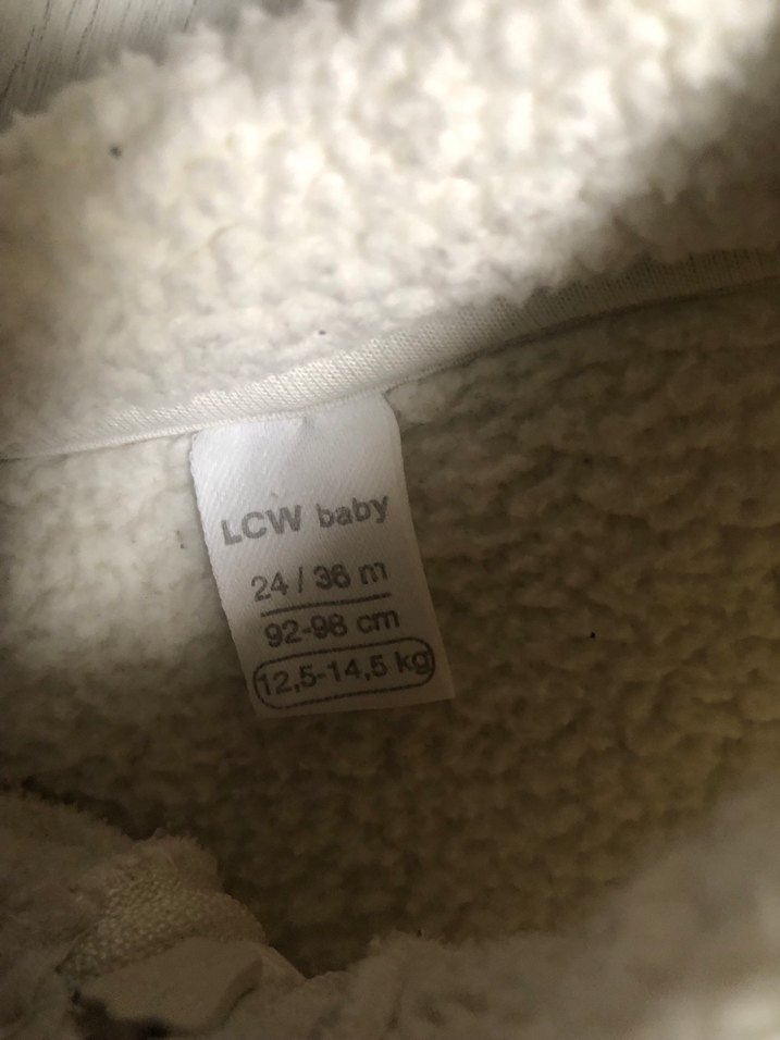 Erkek Çocuk Beyaz Tüylü Ceket - Görsel 5