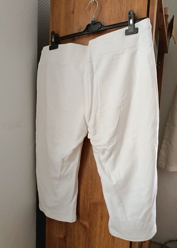 Beyaz Pamuklu Bel Bantlı ve lastikli  bayan kapri - Görsel 4