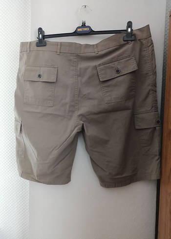 Gri Kemerli Erkek Bej Şort - Görsel 4