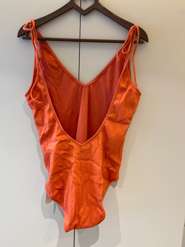 Parlak Kırmızı, Kolsuz, V Yaka Kadın Mayo - Görsel 3