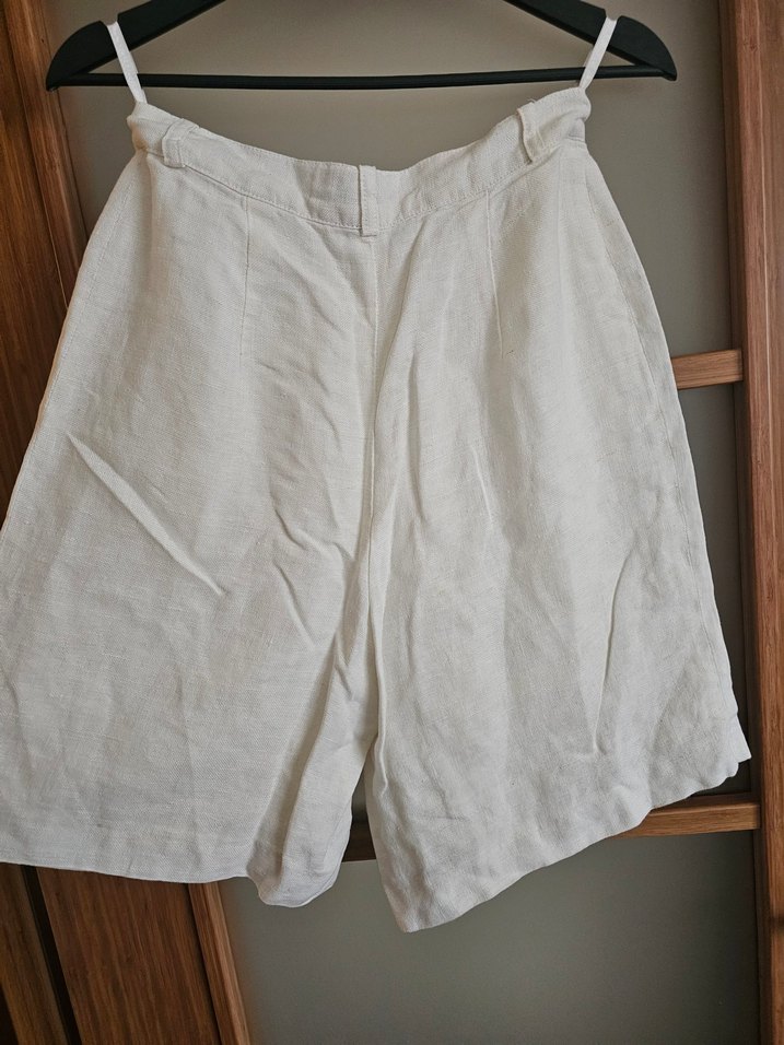 Beyaz Kadın Keten Bermuda Şort - Görsel 3