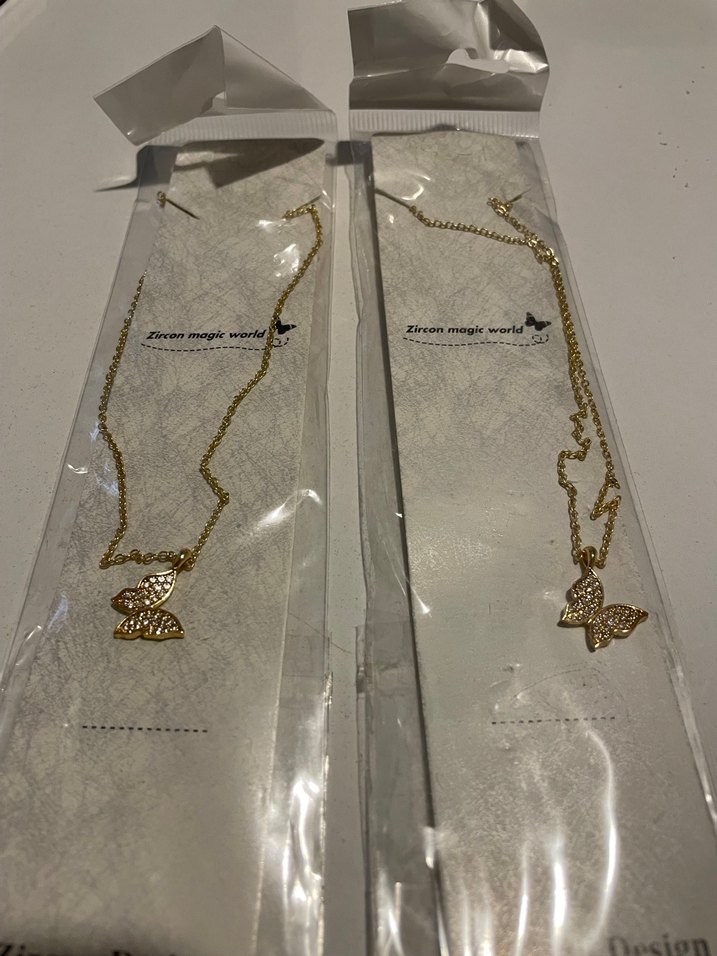 Zirkon Taşlı Altın Renk Kelebek Kolye - Görsel 2