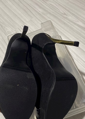 37 Beden Siyah Süet Tokalı Stiletto Topuklu Kadın Ayakkabı
