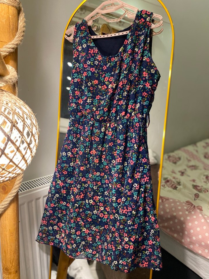 Çiçek Desenli Kolsuz Midi Bohem Elbise - Görsel 2