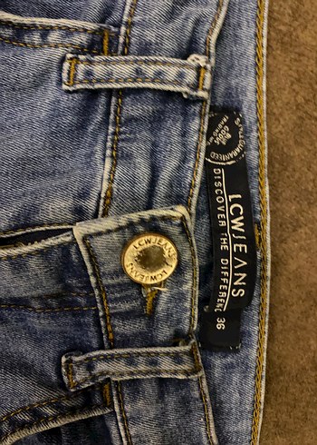 Kadın Mavi Kot Şort Bol Kesim - Görsel 4