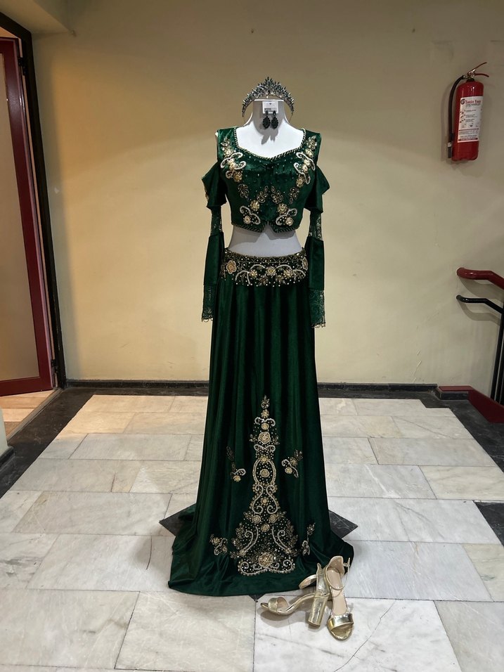 Muhteşem kına kıyafeti - Görsel 4