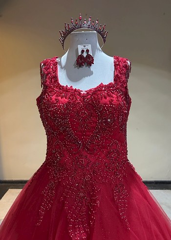 Aysira Muhteşem kına kıyafeti