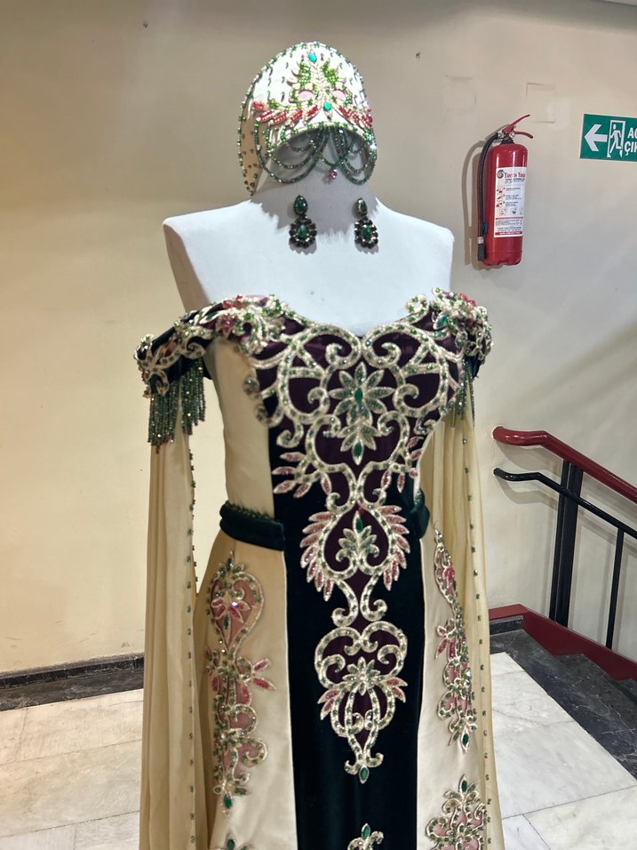 Muhteşem kına kıyafeti kaftan - Görsel 2