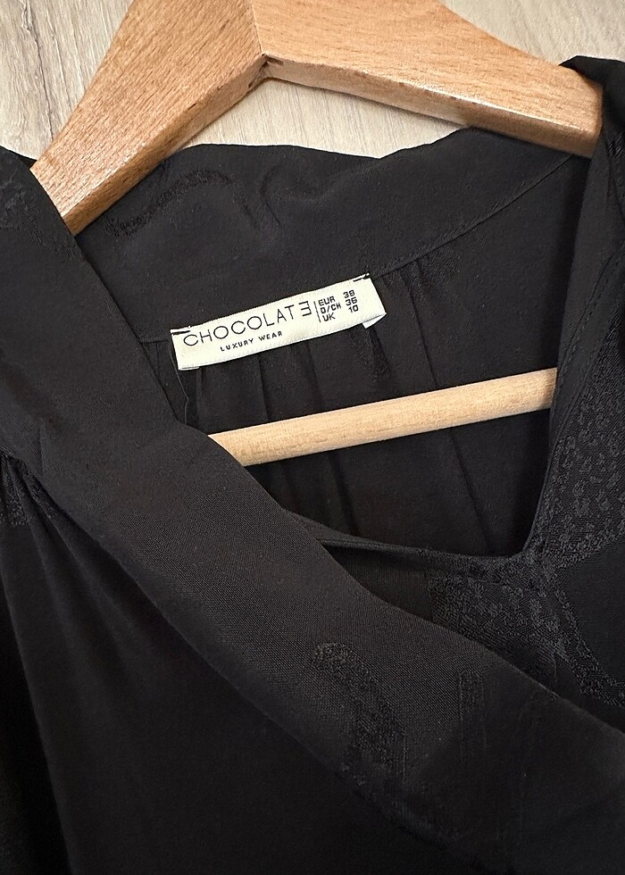 Deri detaylı elbise - Görsel 3