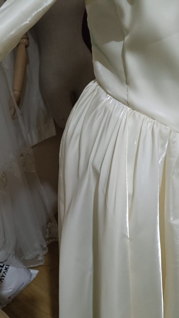 Uzun Kollu Beyaz Drapeli abiye - Görsel 3