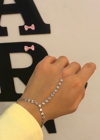 Kadın Zincirli Minimalist El Aksesuarı - Görsel 2