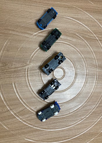 Beden Renk Renkli Mini Oyuncak Araba Seti