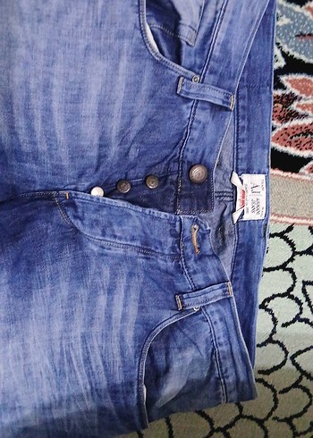 Armani Jeans l