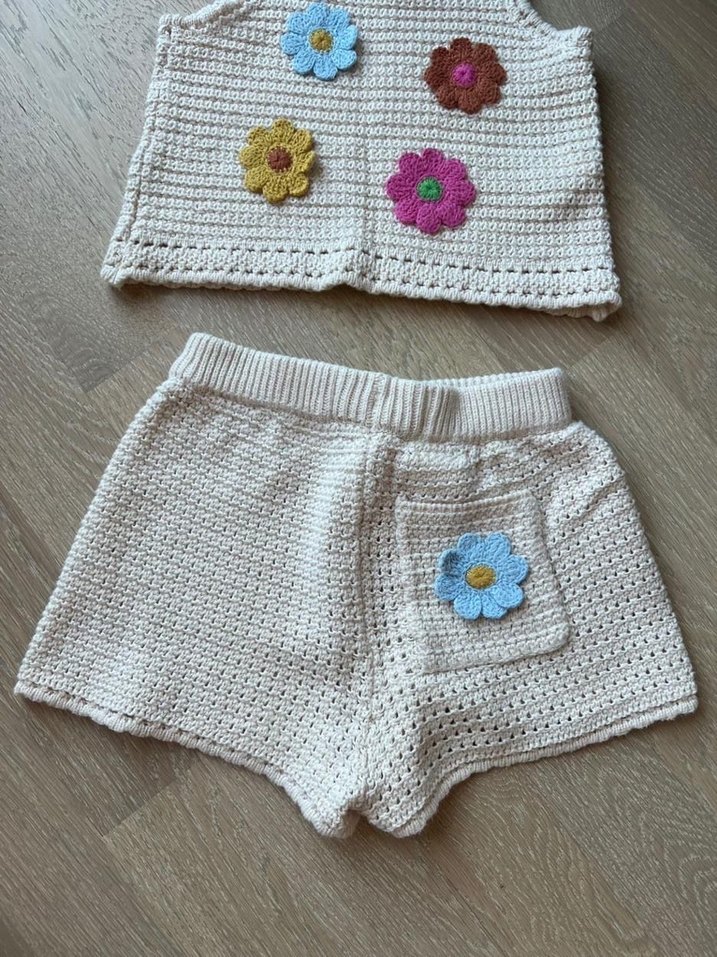 Zara çiçek detaylı takımı - Görsel 3