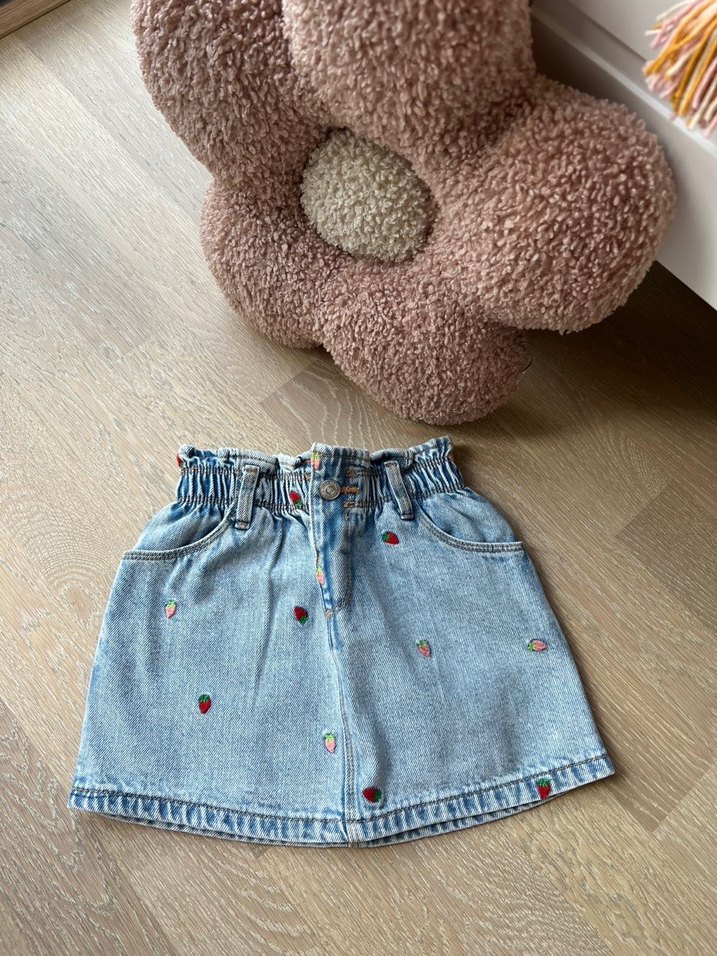 Zara YENİ çiçekli kot etek - Görsel 3