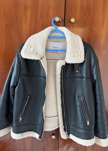 Bershka Siyah Kürklü Deri Kadın Ceket