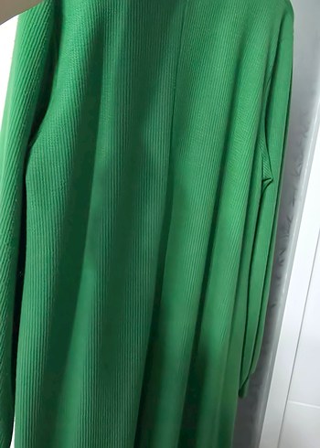 Zincir Detaylı Yeşil Kadın Elbise - Görsel 2