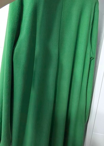 Zincir Detaylı Yeşil Kadın Elbise - Görsel 3