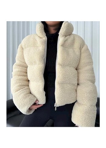 Beyaz Peluş Kadın Kışlık Mont