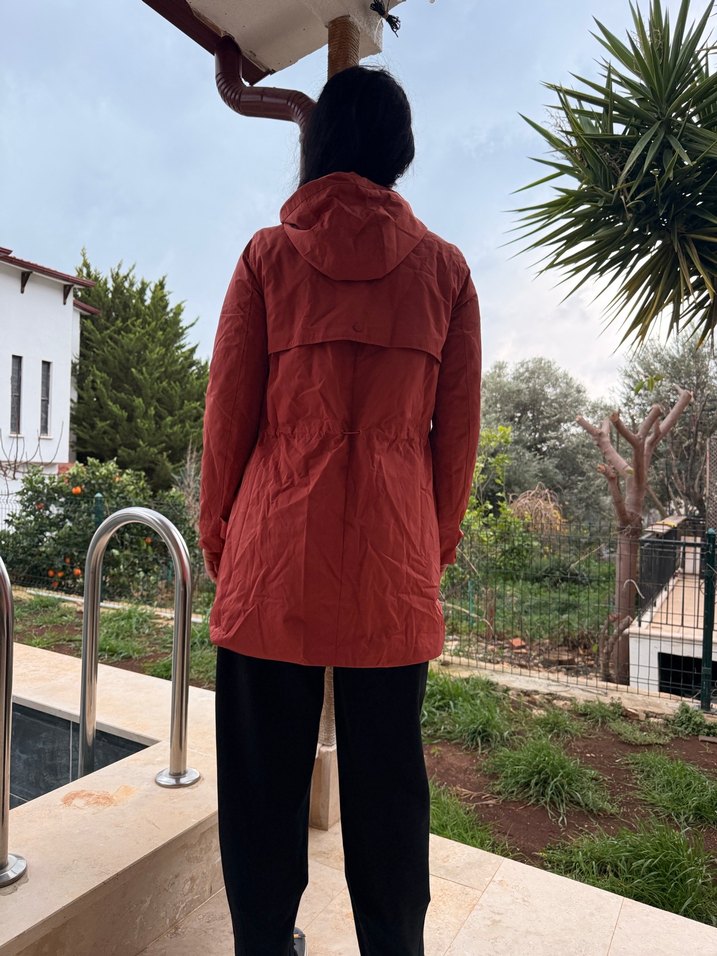 Mango kusursuz Yağmurluk - Görsel 3