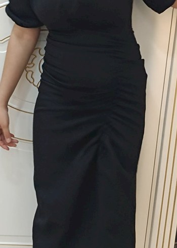 V Yaka Drapeli Siyah Midi Elbise - Görsel 2