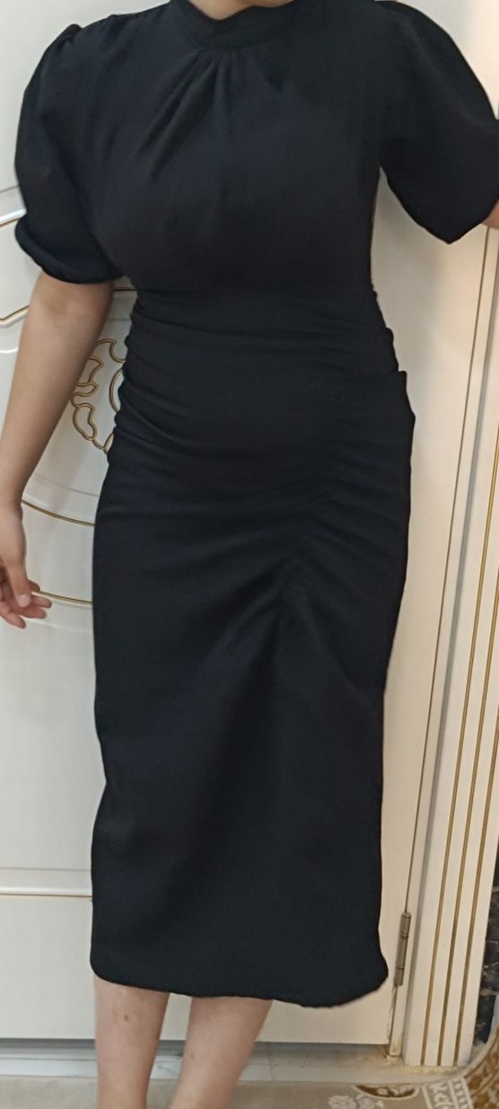 V Yaka Drapeli Siyah Midi Elbise - Görsel 2