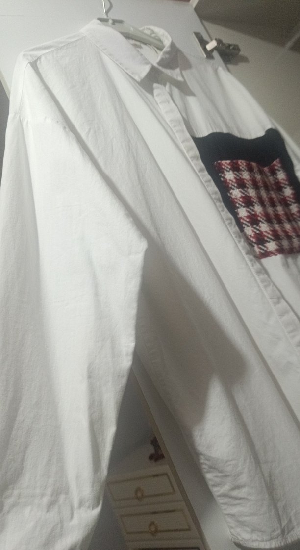 Beyaz gömlek - Görsel 3