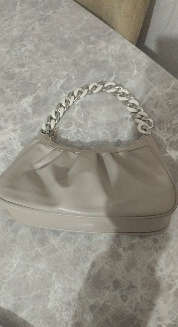 Zincir Detaylı Bej Deri Çanta - Görsel 4