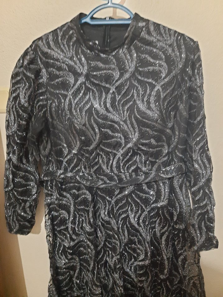 Yılan Desenli Uzun Kollu Siyah Uzun Elbise - Görsel 3