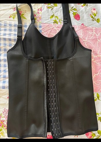 EMBA Siyah Mini Lateks Korse - Görsel 4