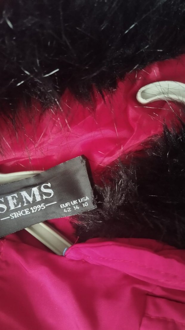 Bordo mont 42 beden yazıyo ama 11 yaşa uygun - Görsel 2