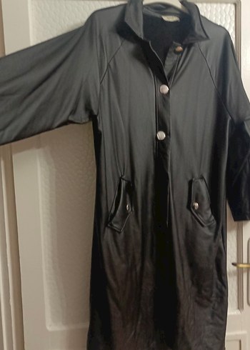 Düğmeli Uzun Siyah Deri Kadın Ceket - Görsel 3