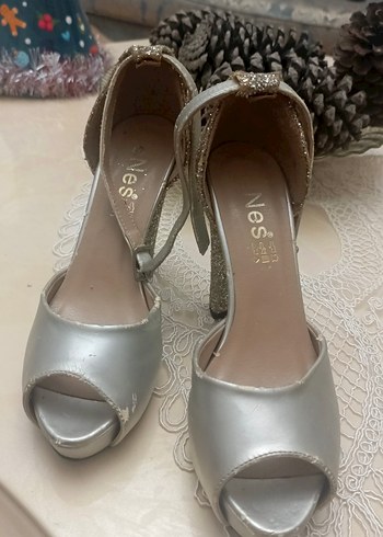 abiye altına uygun düğünlerde rahatlıkla giyilebilir - Görsel 2