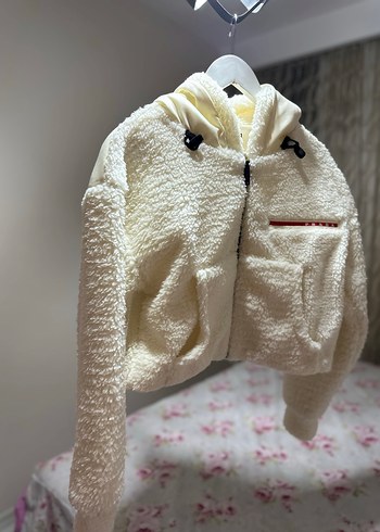 Kürklü Kapüşonlu Kısa Beyaz Sweatshirt ceket