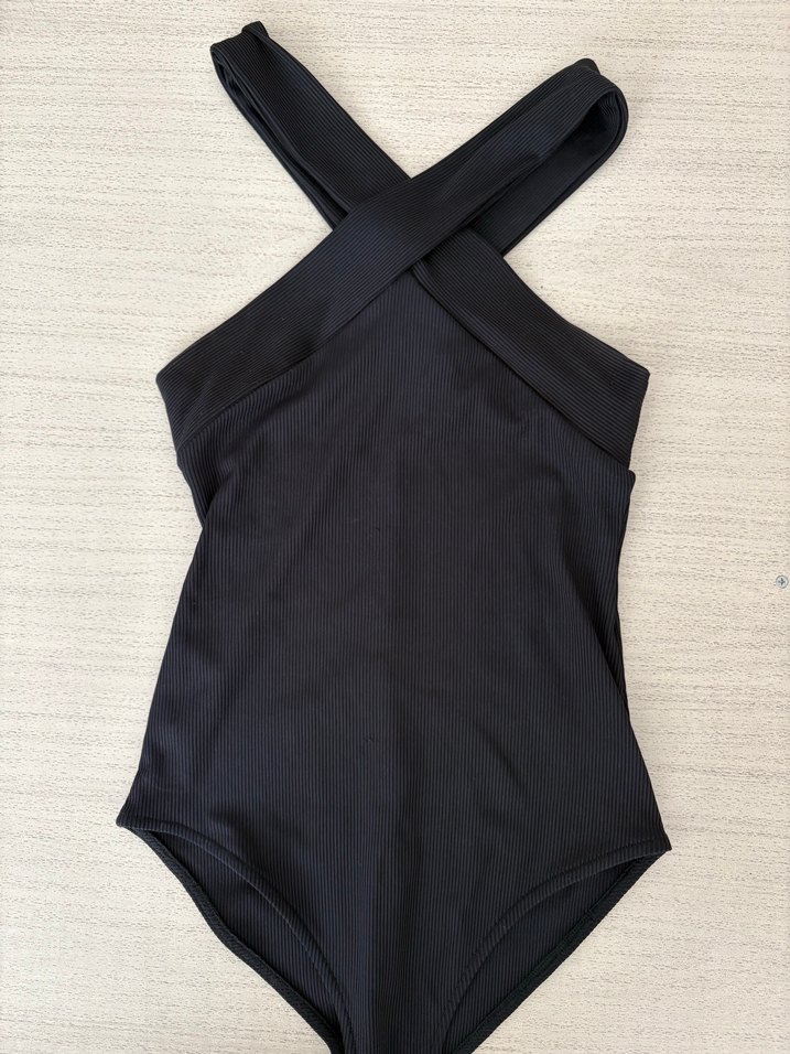 Siyah Çapraz Askılı Kadın body - Görsel 2