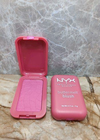 NYX Buttermelt Pembe Allık