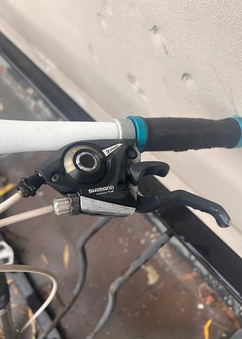 Beyaz Gri İki Tekerlekli Bisiklet - Görsel 2