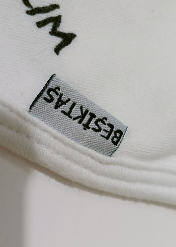 Beşiktaş Baskılı Beyaz Bebek Önlüğü - Görsel 3