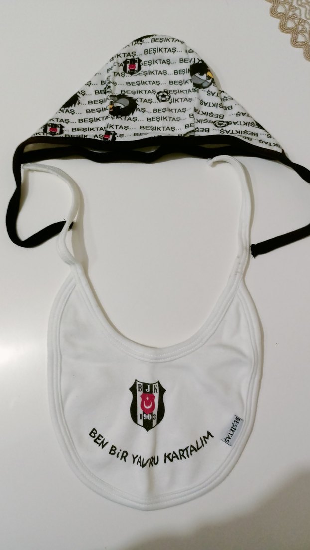 Beşiktaş Baskılı Beyaz Bebek Önlüğü - Görsel 2